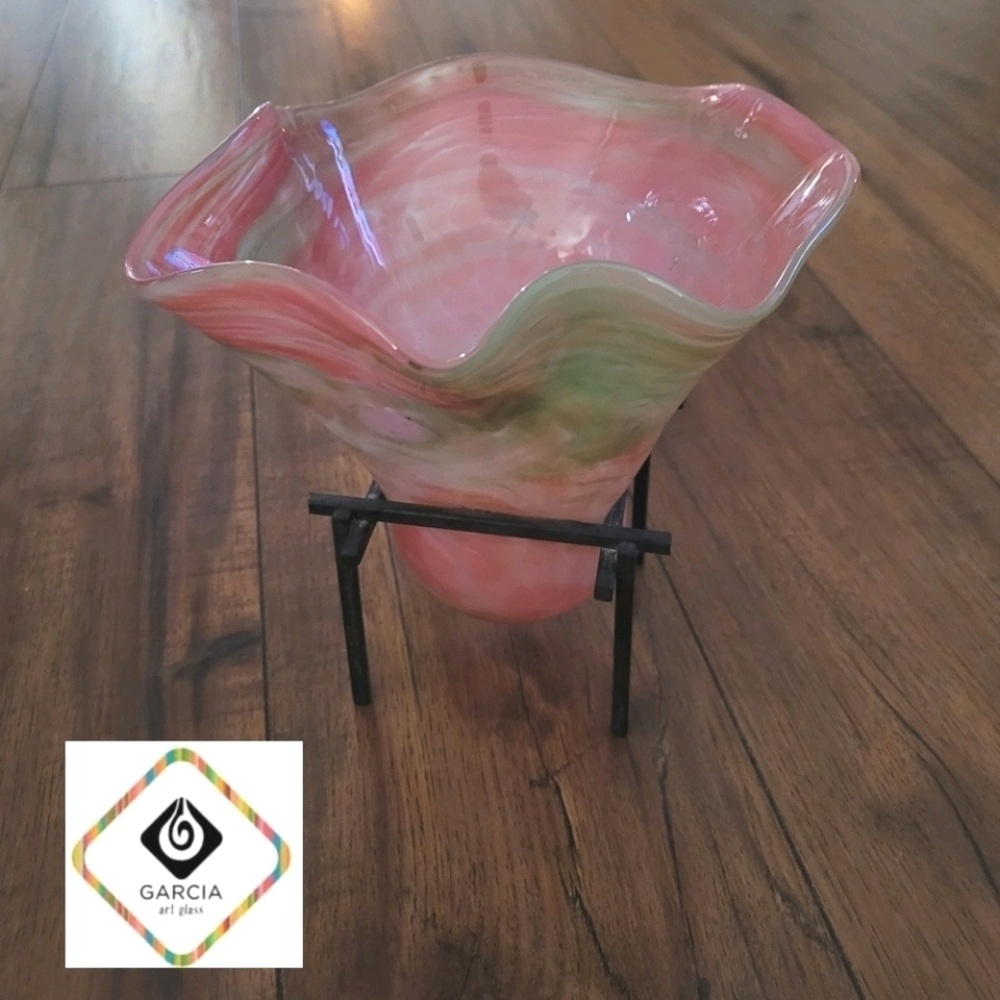 Garcia Art Glass Hand Blown Art Glass Swirl Bowl Pink Green Y2K‎